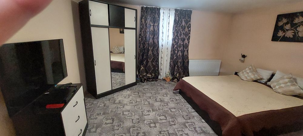 Vand casa 294 mp, cu posibilitatea achitari și în doua tranșe