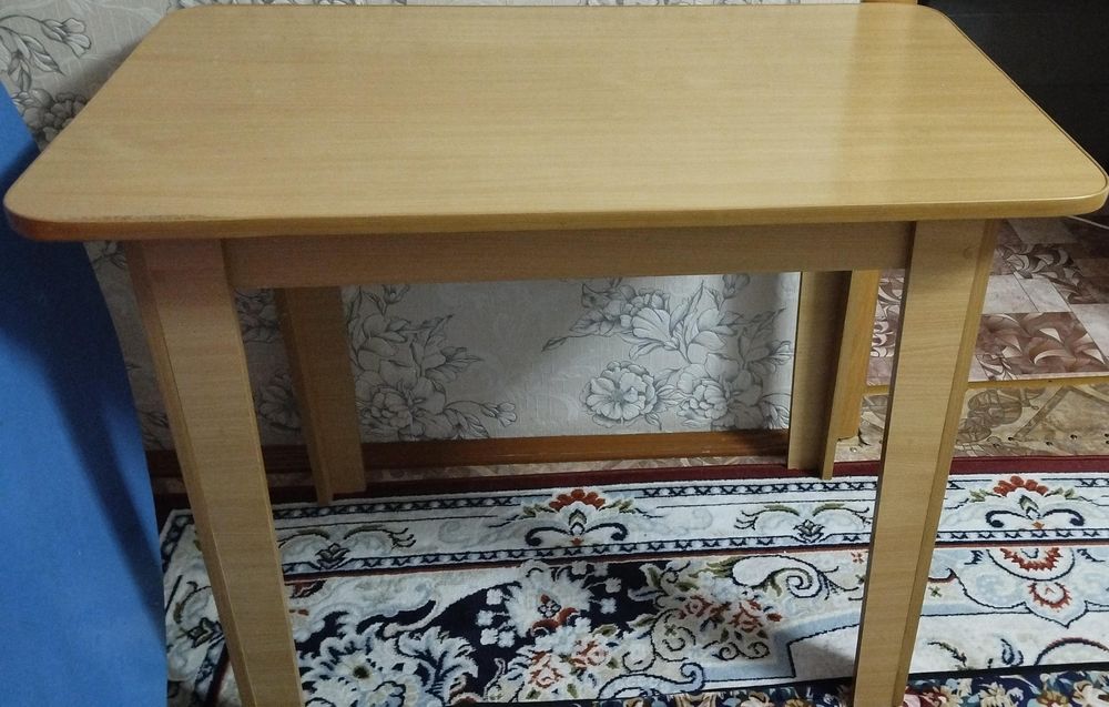 Продаю СРОЧНО стол