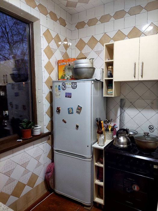 Srochno Chilonzor-12 uy sotiladi,  Уй сотилади 3 хона 3 этаж