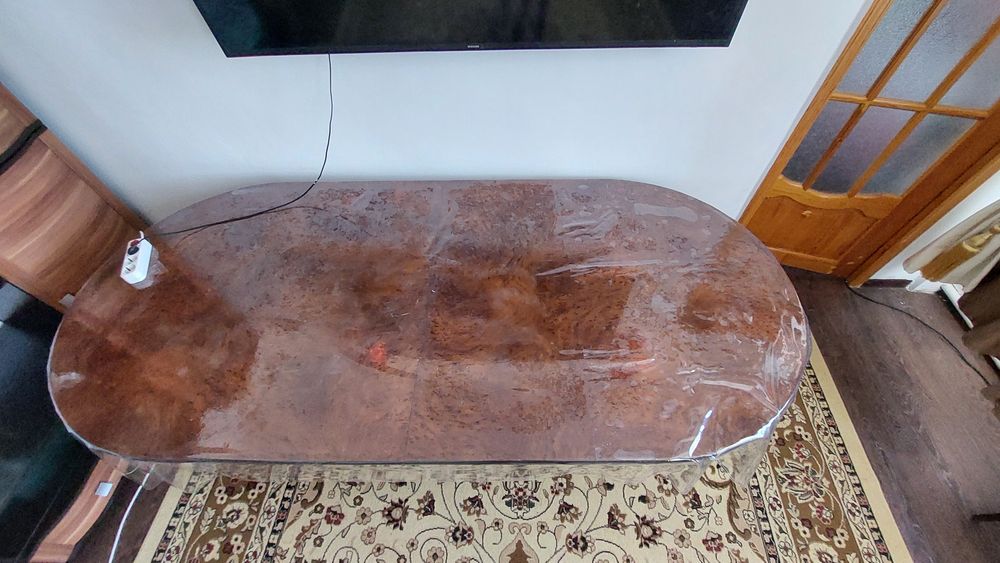 Стол сатылады  2м