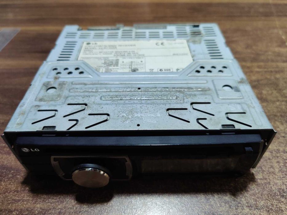 Авто CD LG lcs110ar