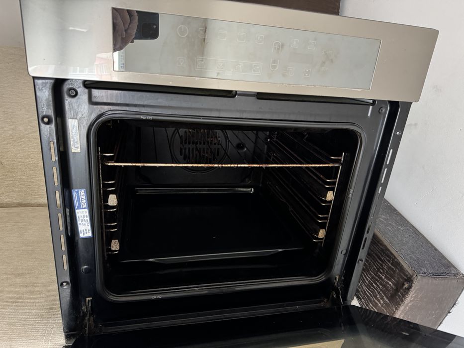 Ariston Аристон фурна за вграждане