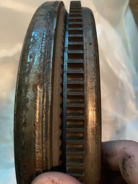 Маховик демпферен 1.9 тди 105 к.с