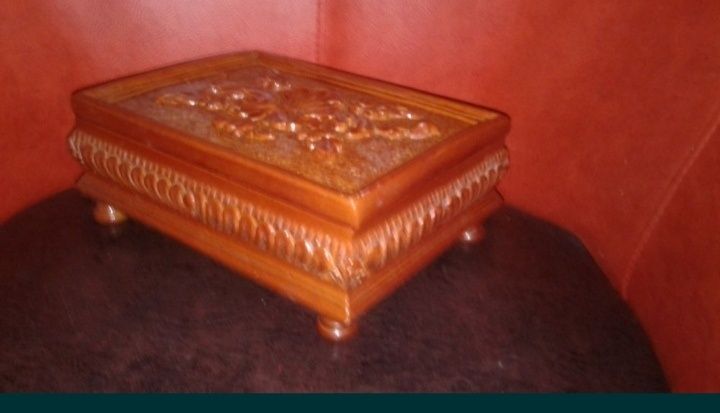 Cutie bijuterii lemn