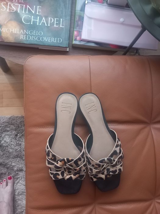 Flip flops/papuci/sandale marimea 36