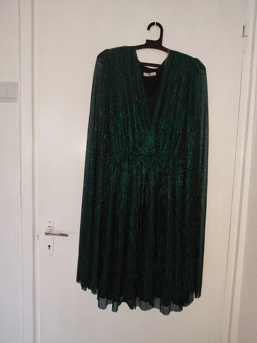 Rochie nouă fără etichetă