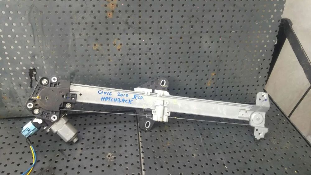 Macara cu motoras stanga spate honda civic hatchback