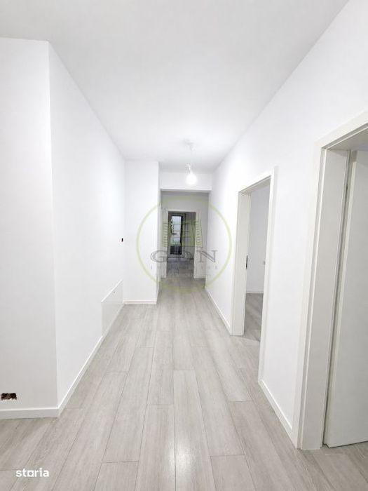 Vamzare apartament 3 camere in Ozone Residence Tractorul Brasov cu par — fotografia 1