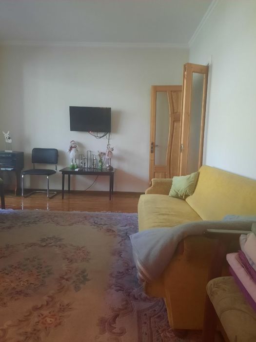 Сдаётся в аренду 2хом квартира  на Чиланзаре 2  с балконом 2х6