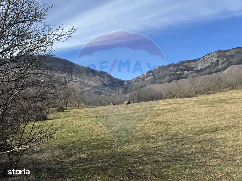 Teren intravilan 1.271 mp – Izvoarele, jud. Alba