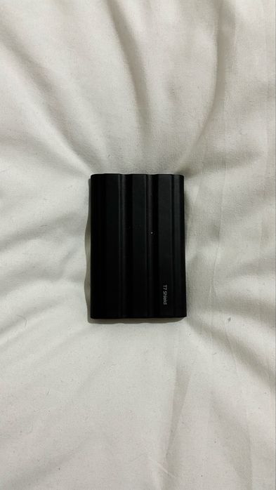 Внешний накопитель Samsung T7 shield 1 Tb