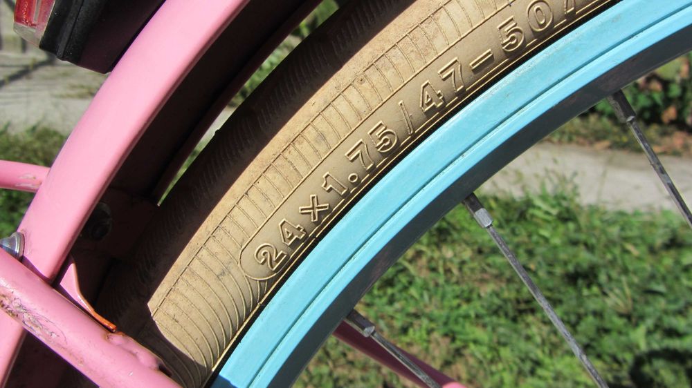 Bicicleta superba albastru cu roz perfecta, functionala totul original