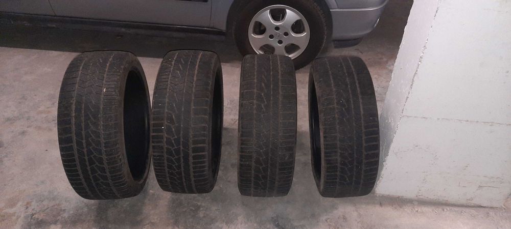 Зимни гуми Continental R19, 225/40 , 4бр