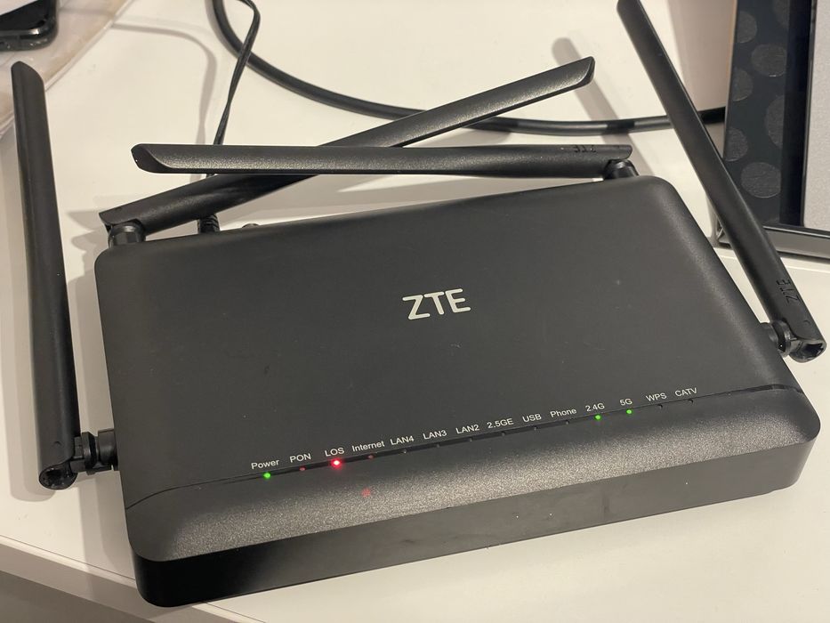 Router ONT ZTE ZXHN F6605R (GPON, pentru ORANGE, negru)