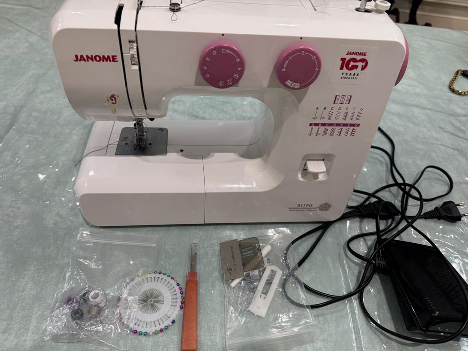 продам машинка для швея 40000 тг