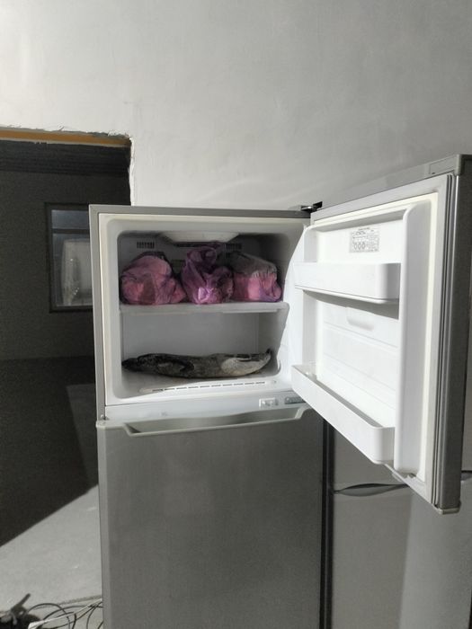 Холодильник двух камерный