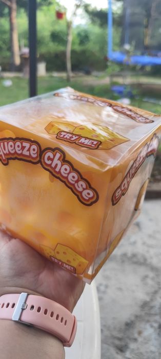 Ограмно скуиши сирене/Squize cheese