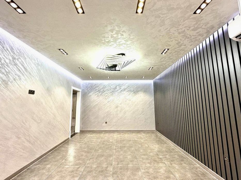 Продаю Hi-Tech Office Юнусабад Мечеть.Бадамзар Вдоль Дороги 95м2.