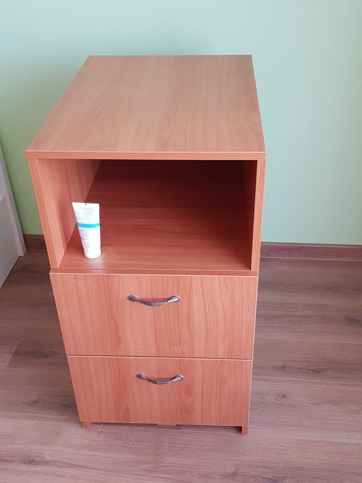 Детско обзавеждане- бебешко легло (кошара), скрин + скрин с повивалник