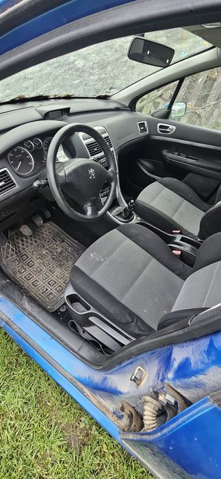 Dezmembrez Peugeot 307 1.6Hdi