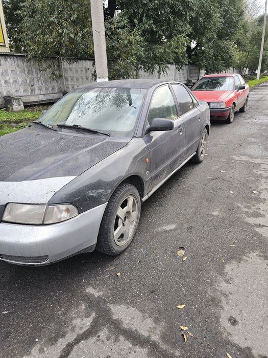 Продам ауди а4 б5 1.6