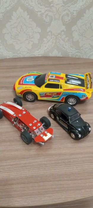 Продаются детские машинки-игрушки