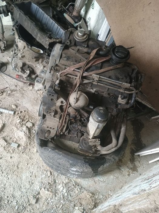 Vând motor golf IV 1.9 AXR