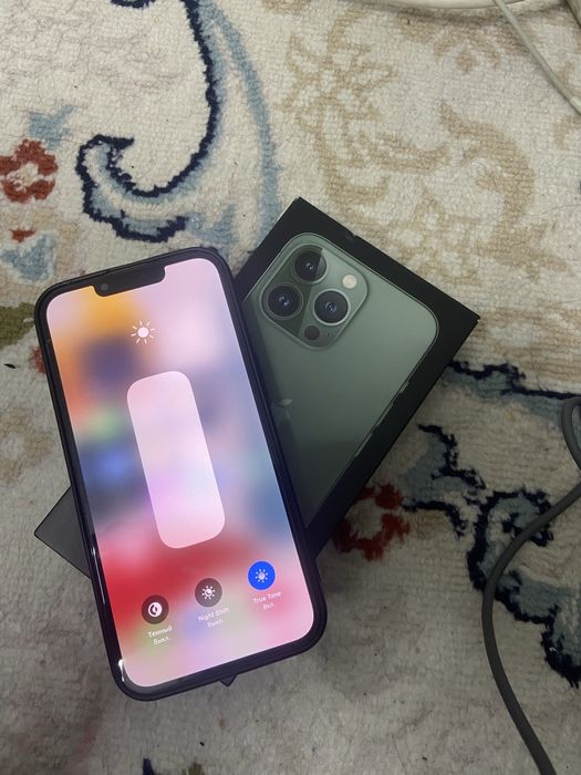 Продам Айфон 13про 256gb