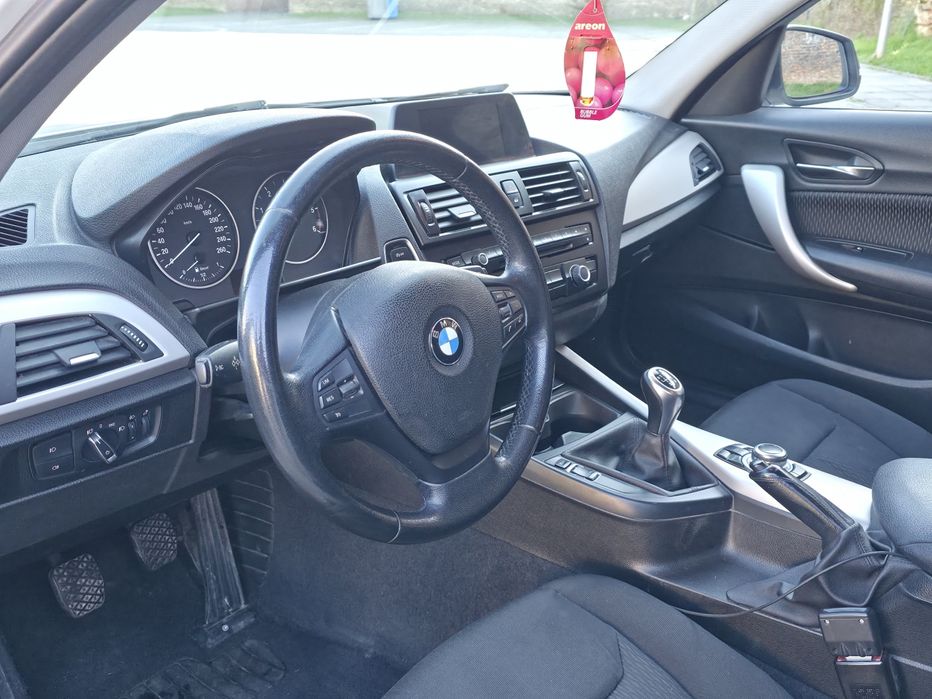 Vând/schimb bmw seria 1   2.0 d    2015