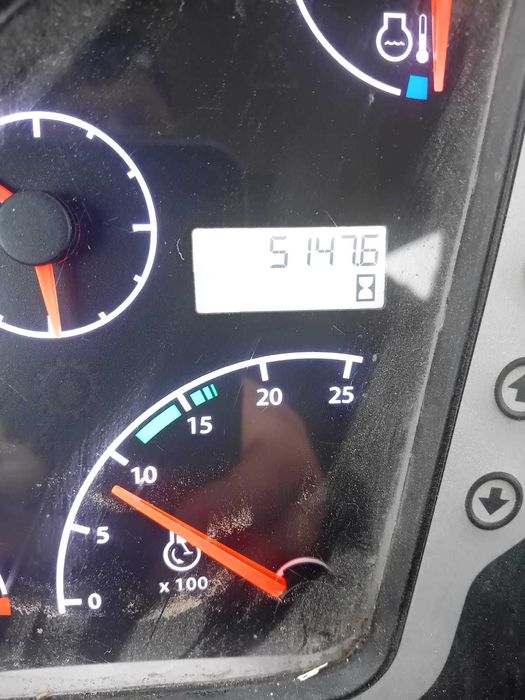 Buldoexcavator JCB3CX 2019 - 5147 ore cu 3 cupe si picon