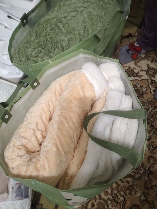 Постели продам новый