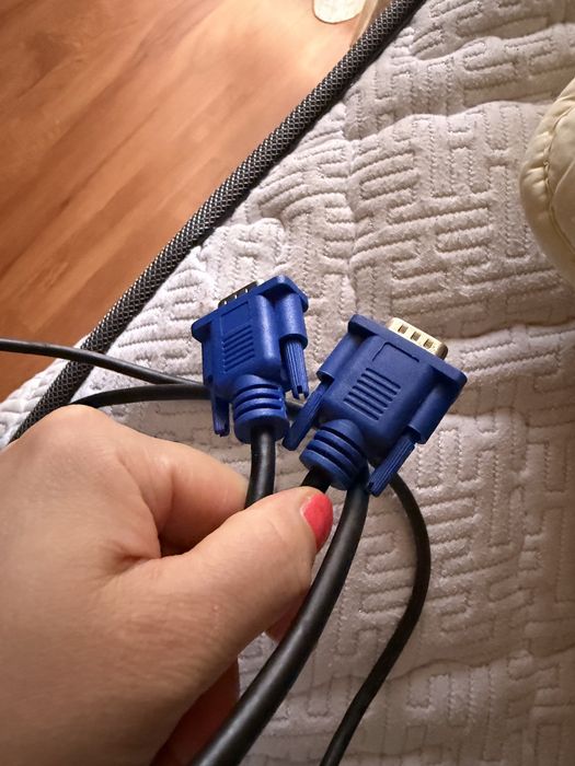 Продам кабель VGA