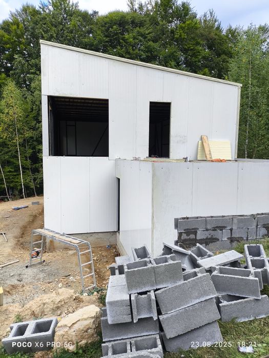 Construim case din structura metalica și panou sandwich la cheie