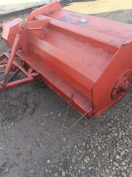 Tocătoare de resturi vegetale