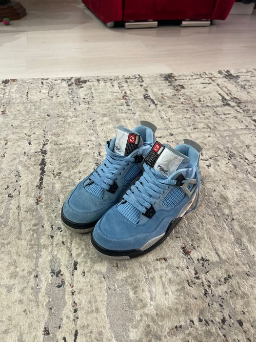 Jordan 4 university blue