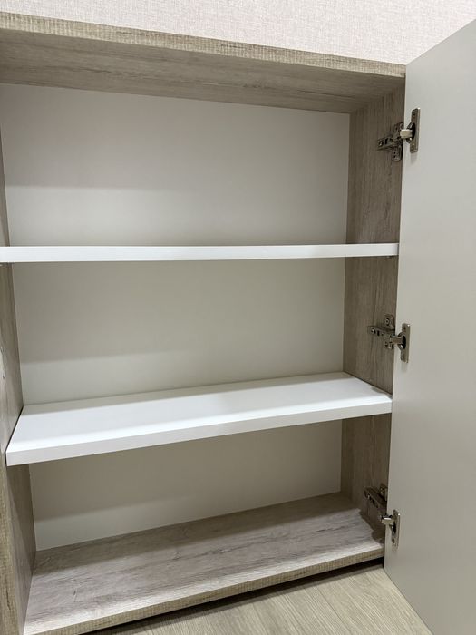 Навесной шкаф в ванную