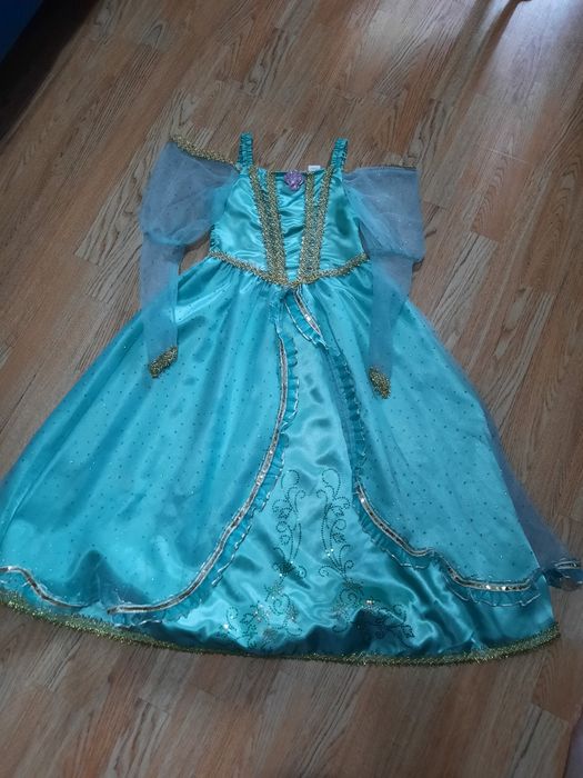 Платья нарядные и новогодние  для девочек