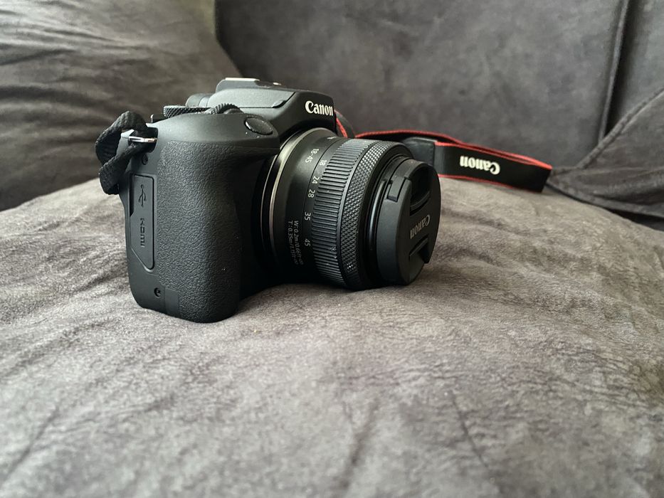 Фотокамера Canon EOS R100kit