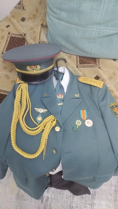 Военная парадная форма