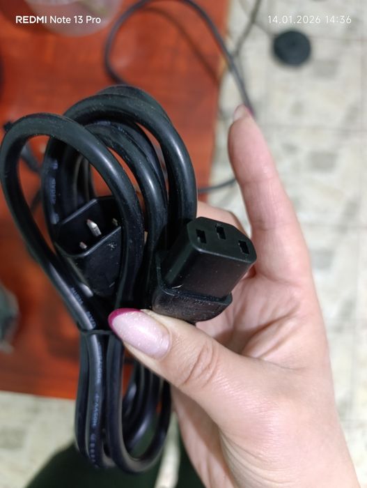 Шнуры для компьютера