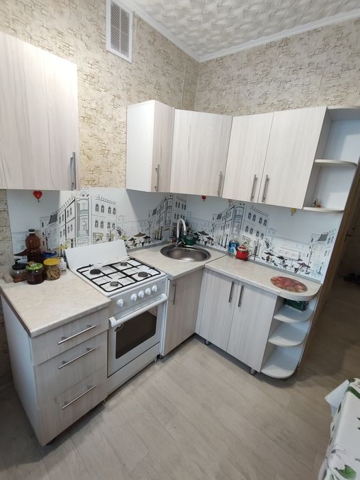 Продается 2-комн (5-22, 3 эт)