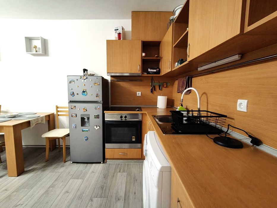 ТОП  НАЕМ | Двустаен на втора линия до централния плаж с покрит двор/веранда,Равда