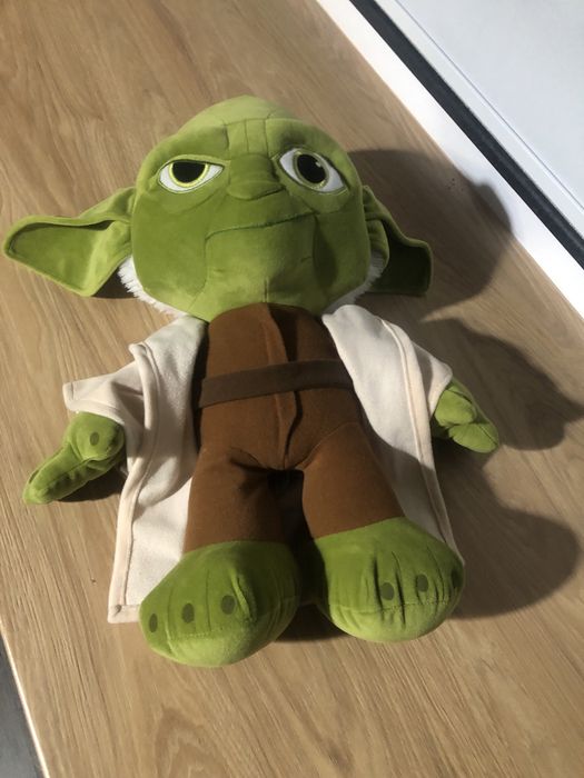 Yoda jucarie de plus