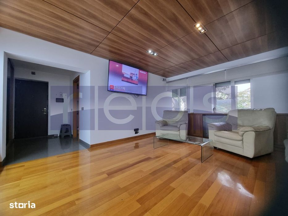 Vanzare 3 Camere - Semidecomandat - Mall Vitan — fotografia 1