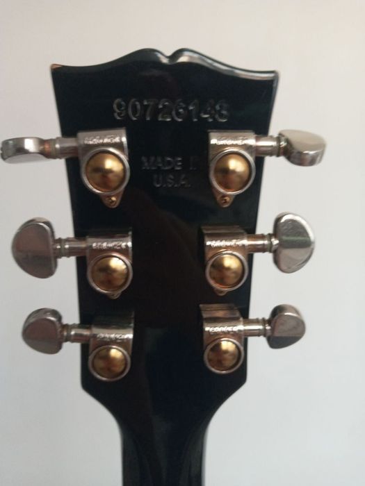 GIBSON elektron gitata