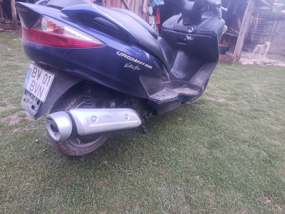 Vând Suzuki 200 URGMAN