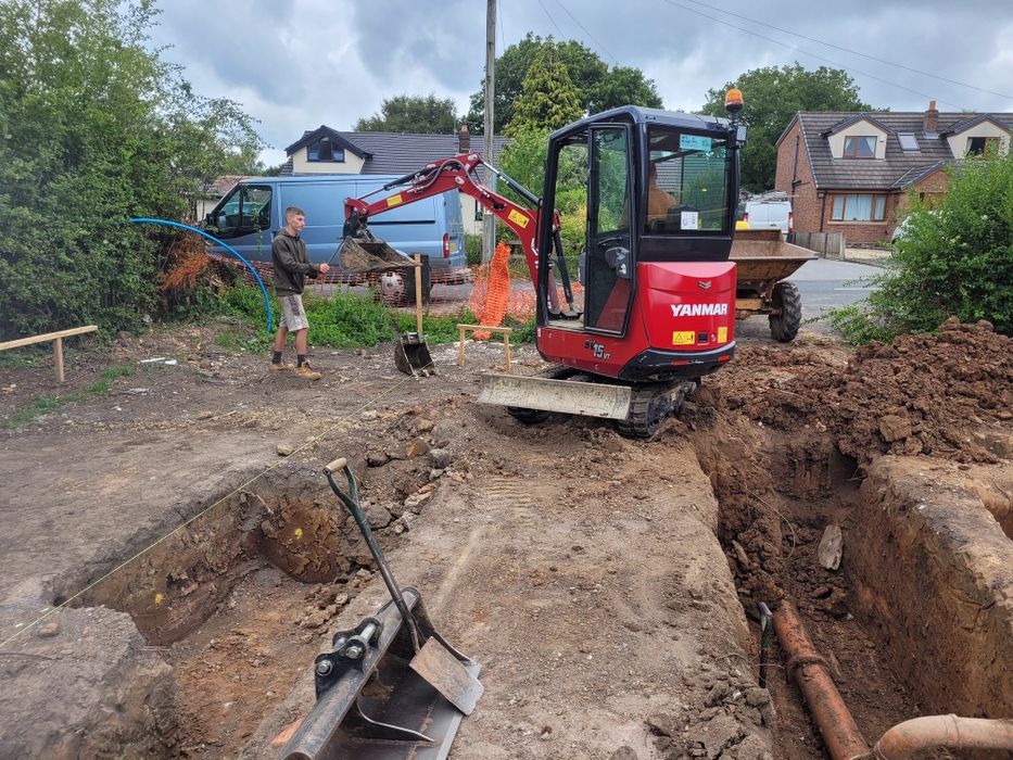 Inchiriez Miniexcavator Bobcat