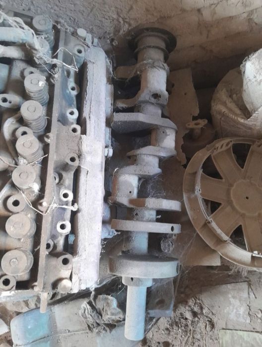 Зил матор запчаслари сотилади