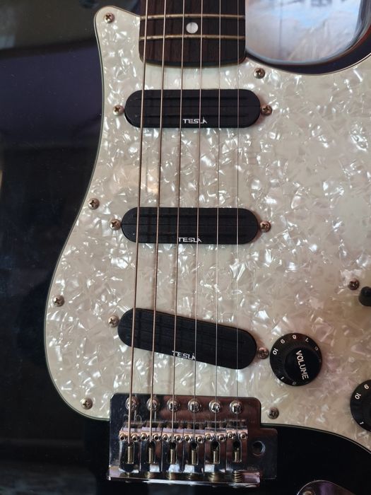 Электрогитара Squier
