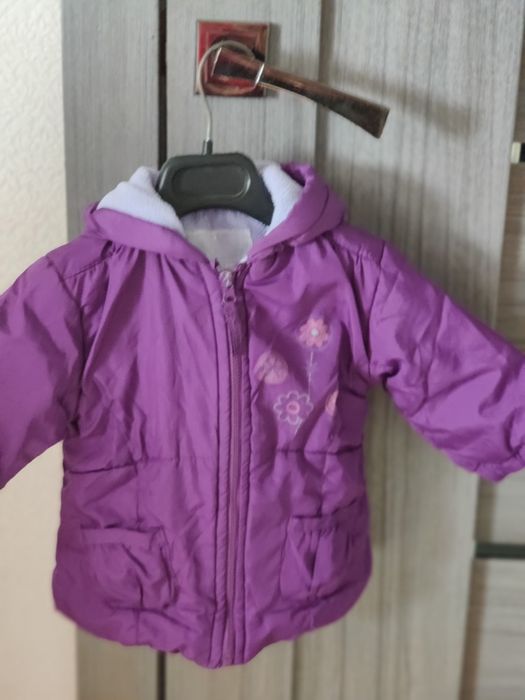 Продам детские куртки